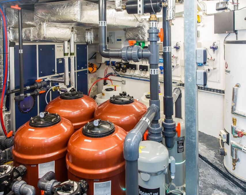 Countercurrent Pool Class Minimalist Pool with Counter Current Unit - Portfolio | London Swimming ...