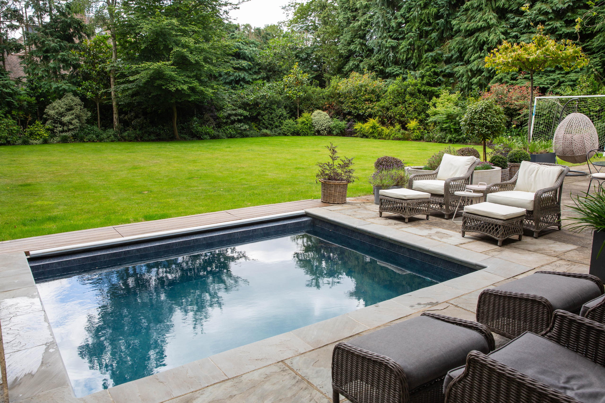 Patiuo Pool Perfect Patio Pool - Portfolio | London Swimming Pool Company